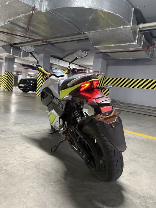 Электромотоцикл 10000w ,ременой привод ,центральный мотор Like.Bike G6
