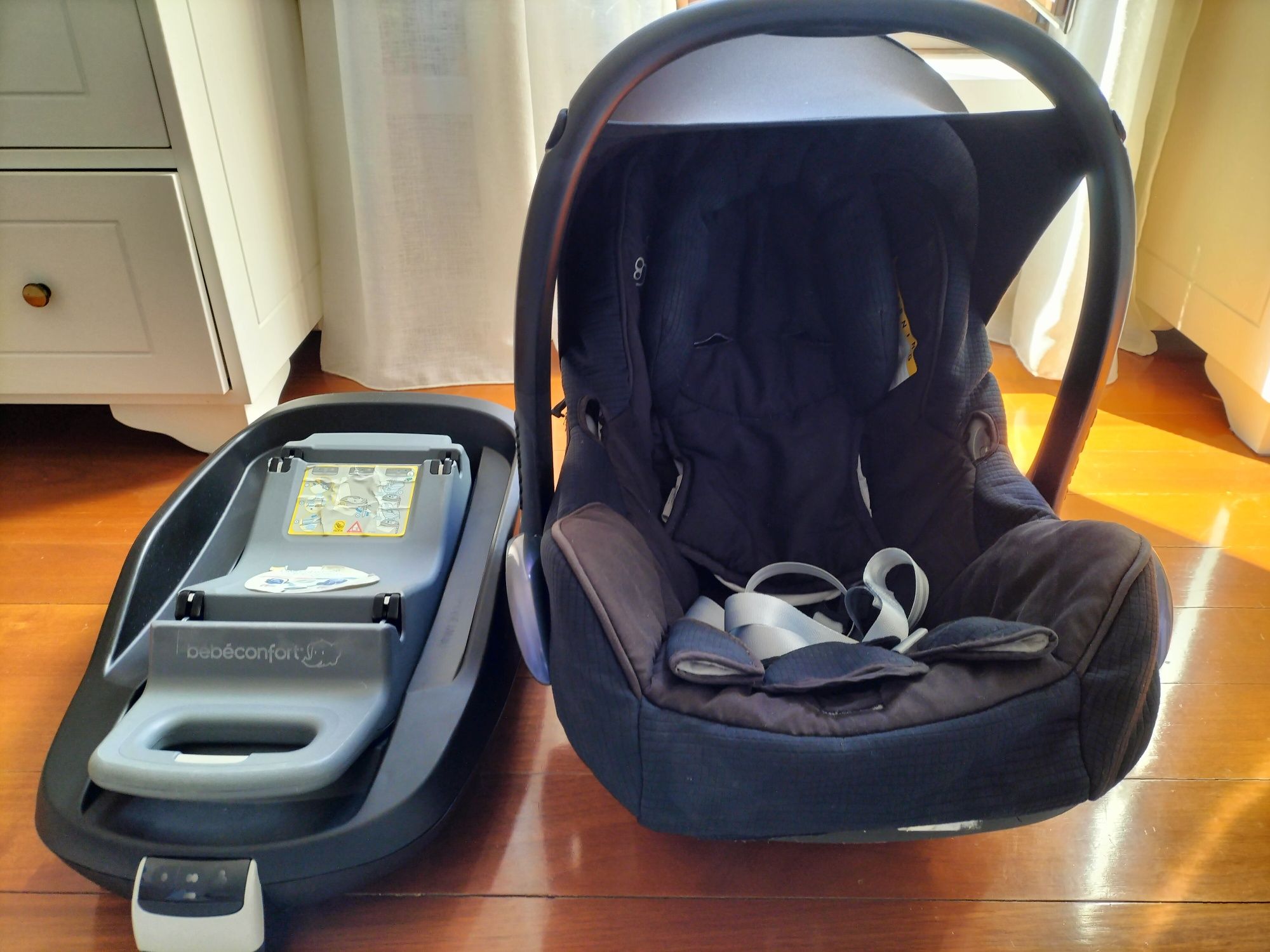 Cadeira Auto ovo Maxi cosi + base isofix