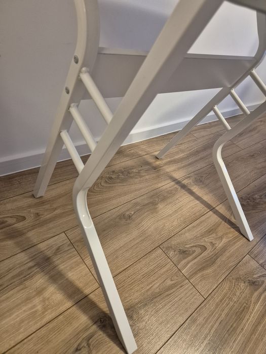 Białe biurko komputerowe 70 cm