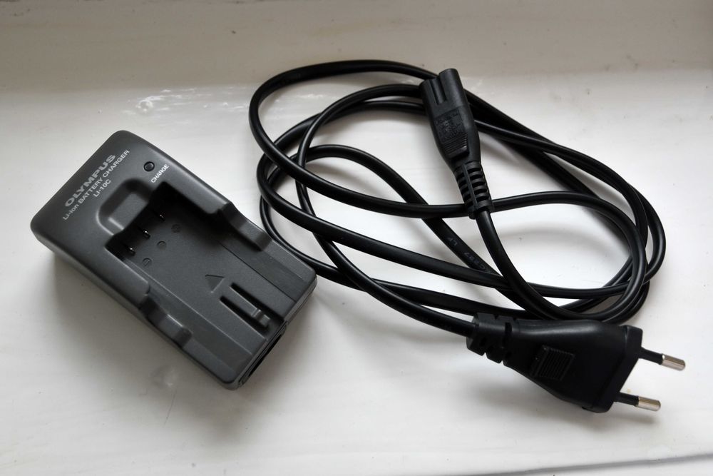 Зарядний пристрій Li-10c