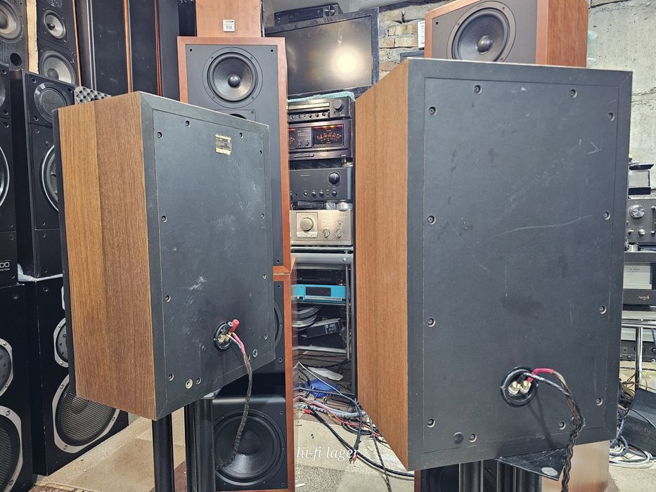 Saba professional 1300 немецкая акустика НЧ30см Закрытый ящик ШПОН Дуб