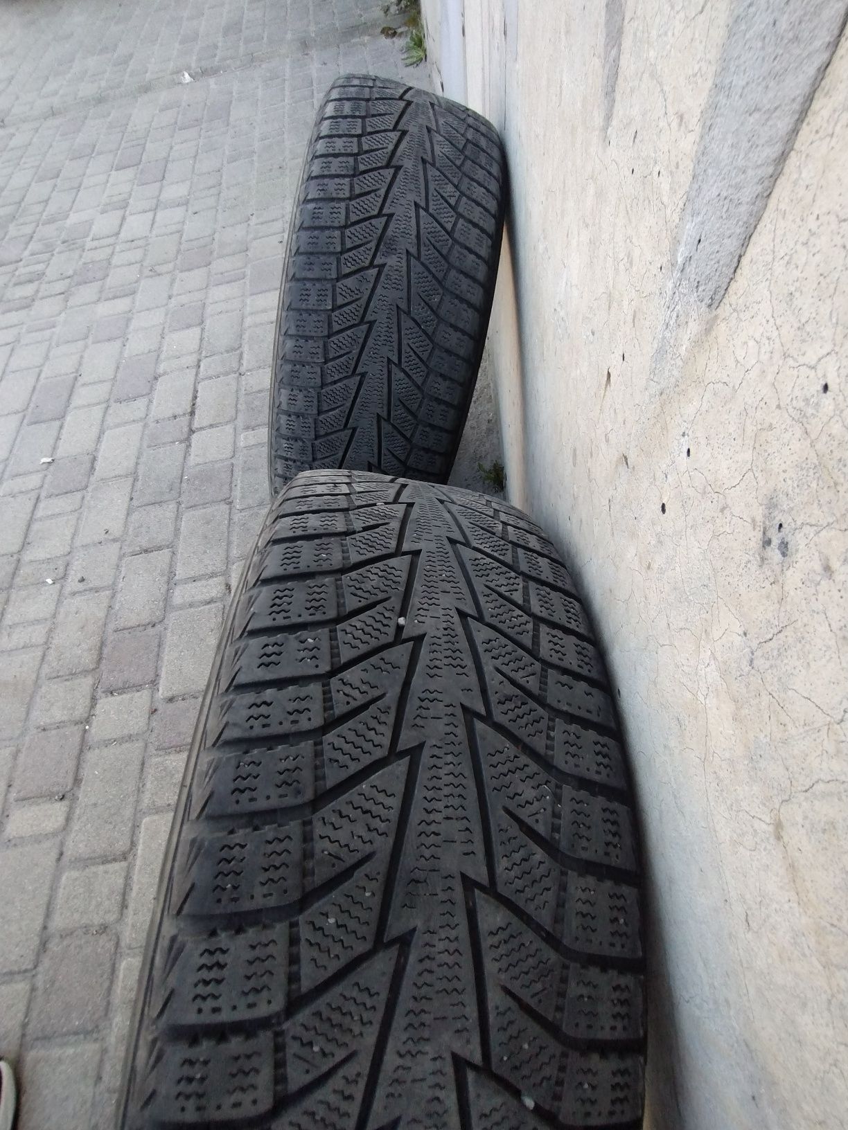 205 55 16 hankook winter i "cept iz 2