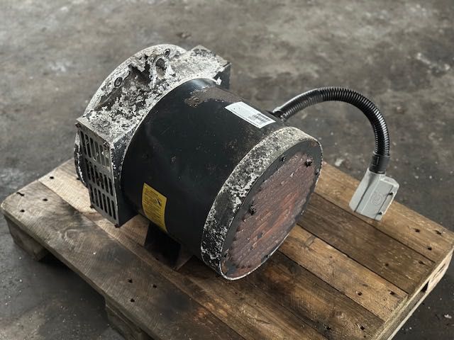 generator do agregatu 7.2 kva jcb
