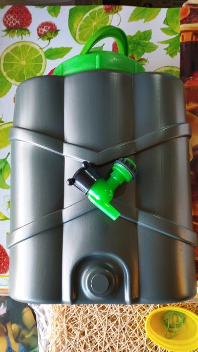 Умивальник дачний з краном 15л