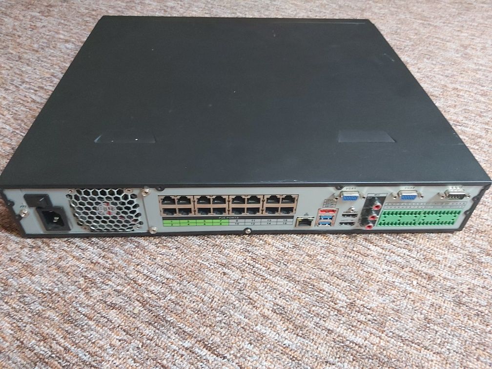 Rejestrator do monitoringu BCS NVR-1604-4K-P-III POE stan bdb