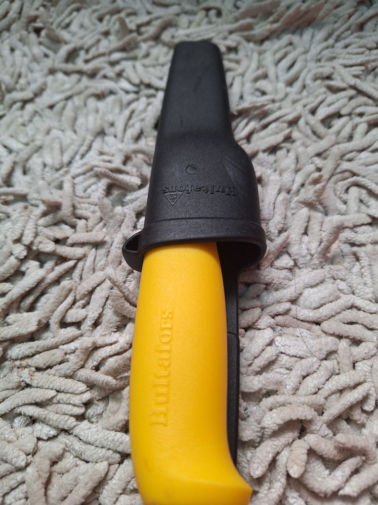 Nóż Hultafors safety knive dla ratownictwa, na Kampinos, do ogrodu