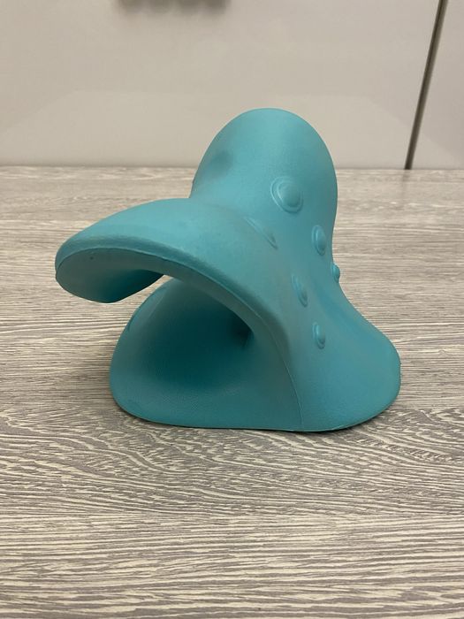 Массажная подушка для шеи релаксатор