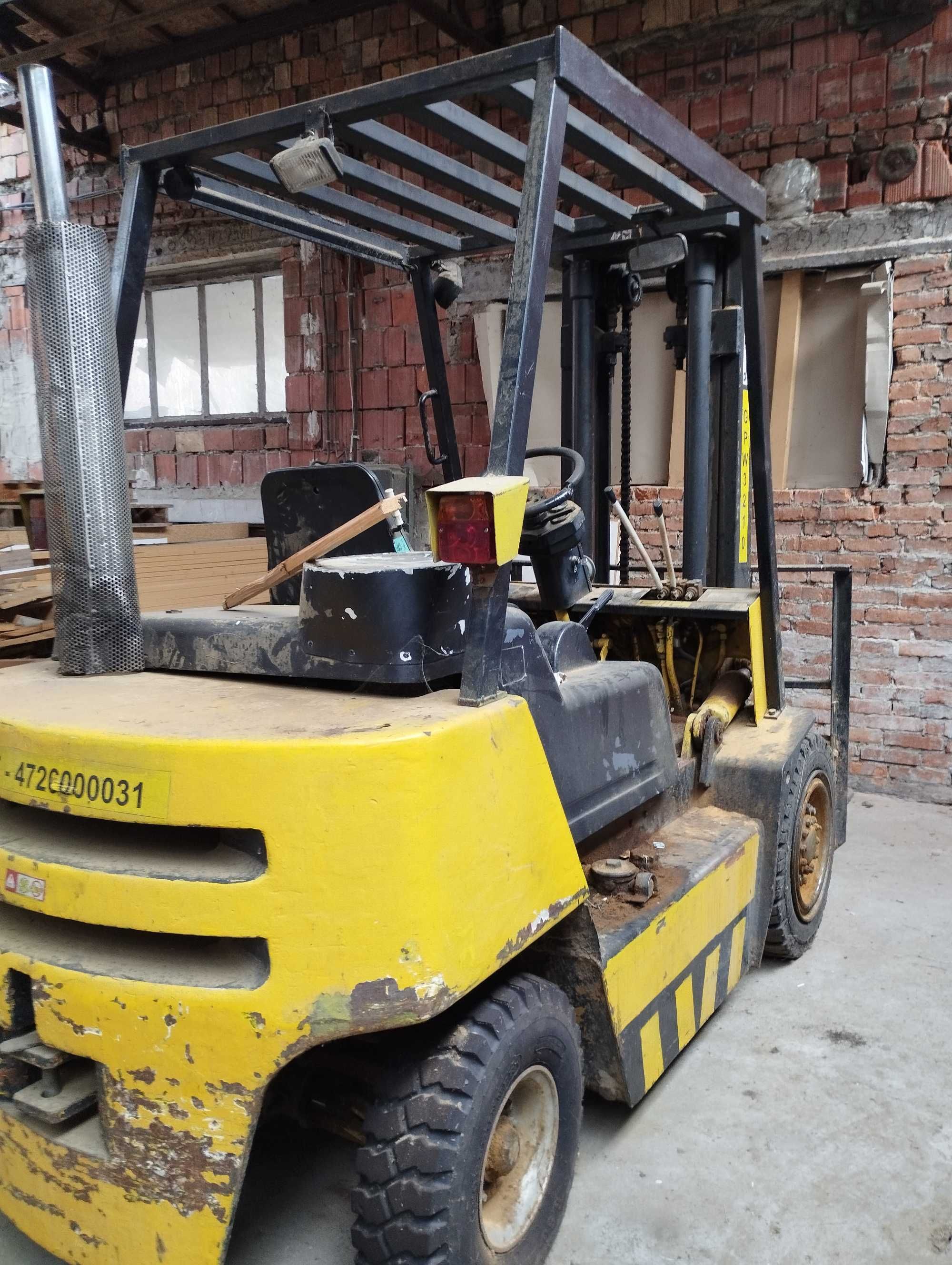 Wózek widłowy spalinowy 3,2 tony, ZREMB, typ GPW-3210