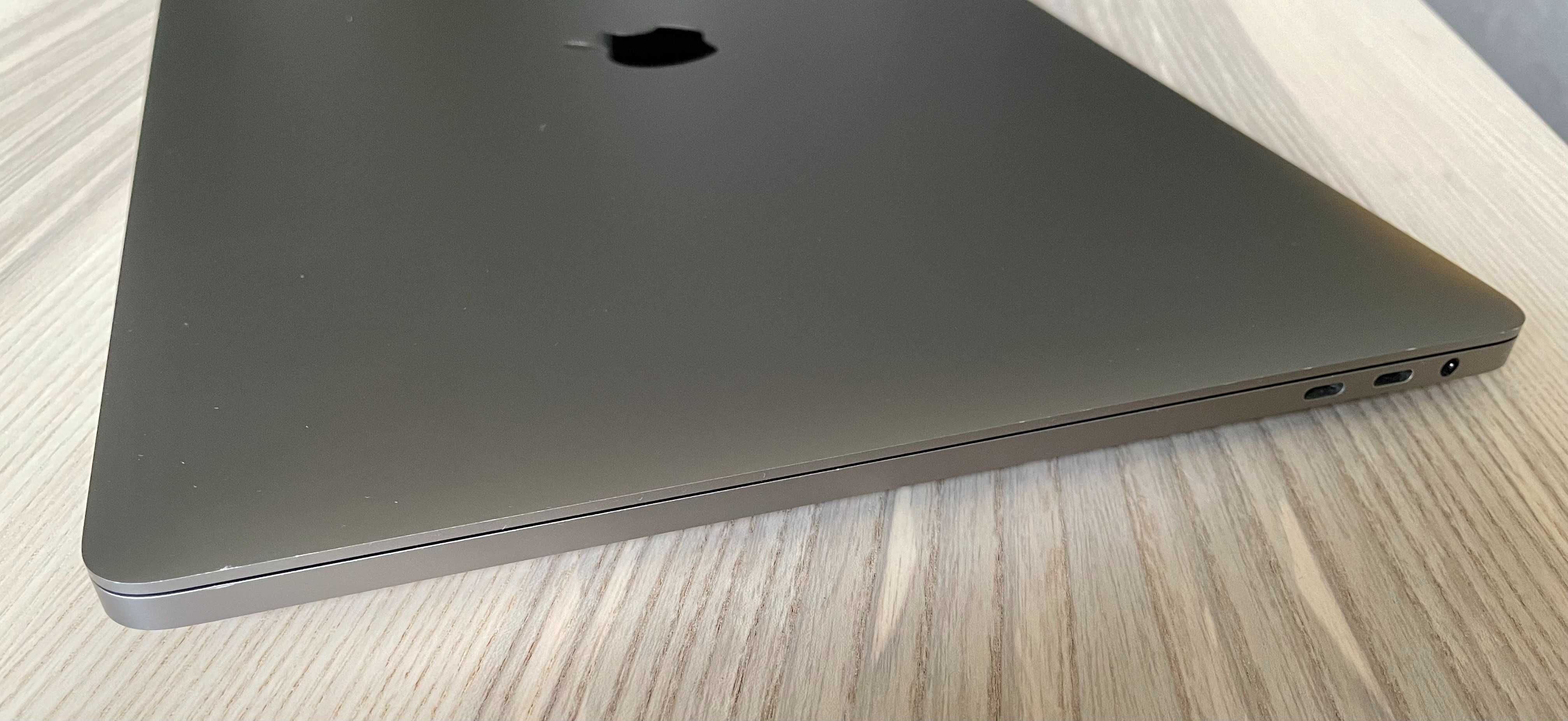 Laptop MacBook PRO 16" 2019 | SSD 512 GB | 16 GB RAM | i7