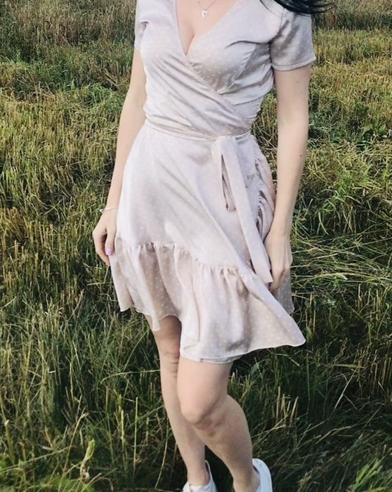 Продам  красиві сукні