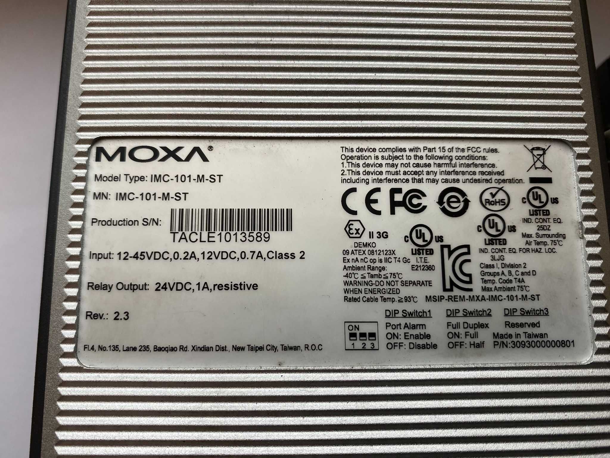 MOXA IMC-21-M-ST konwerter  Ethernet-światłowód ST + IMC-P101  ST