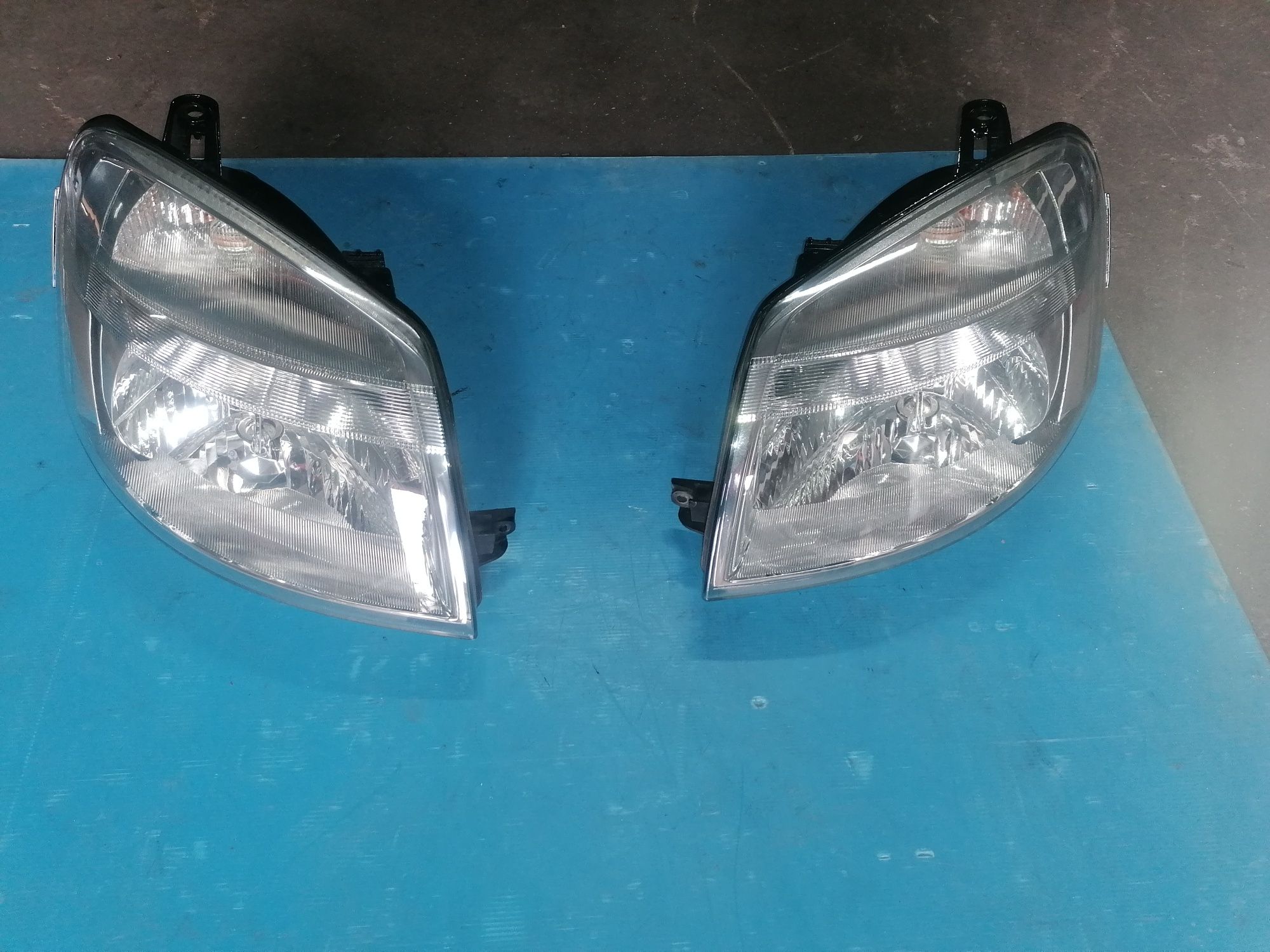 Óptica ou farol Citroën berlingo ou peugeot partner de 2002 a 2008