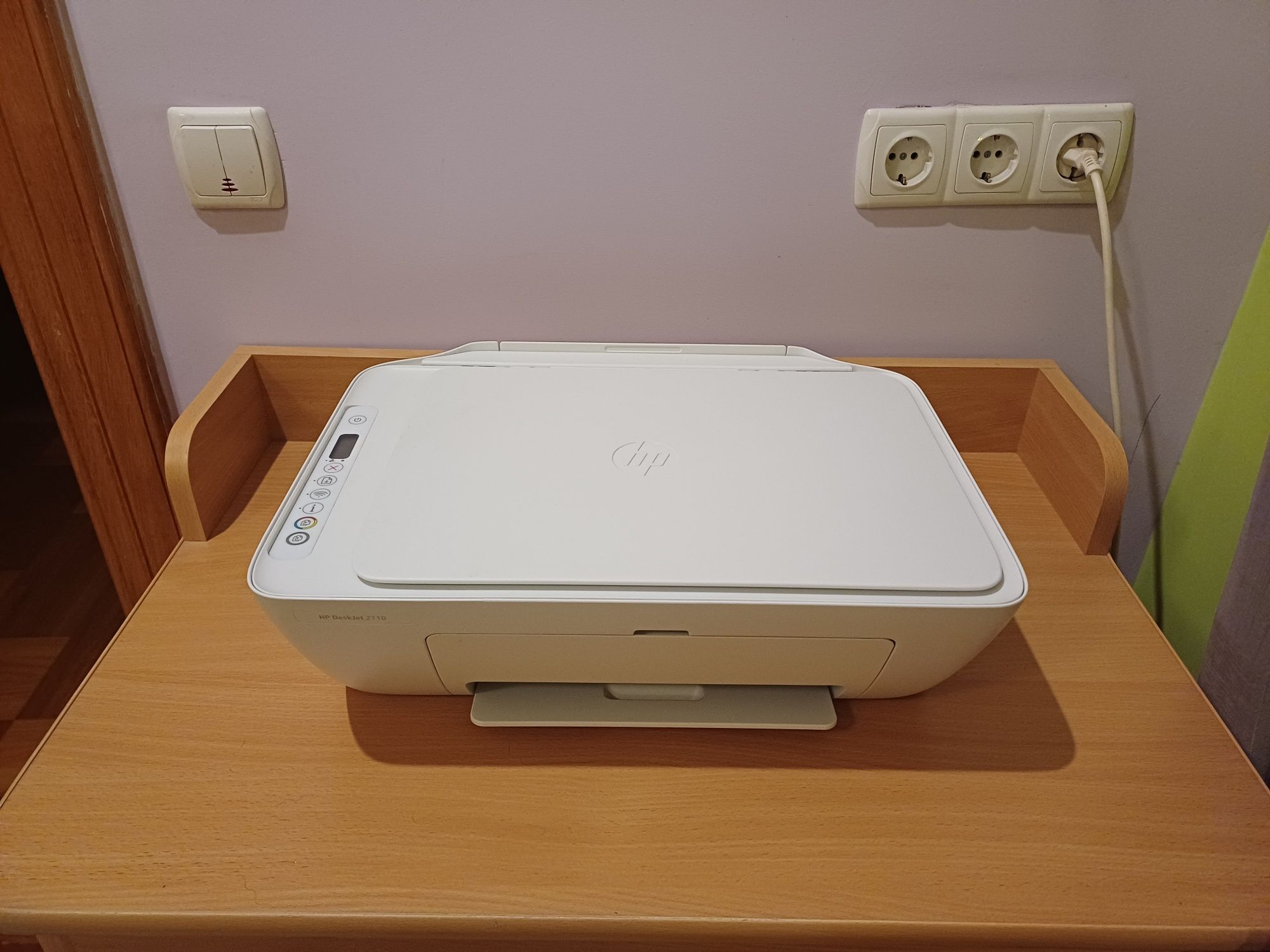 Принтер HP Desk Jet 2710