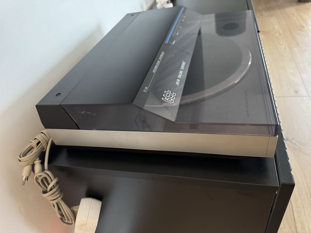 Gramofon Linearny PHILIPS FP 146
