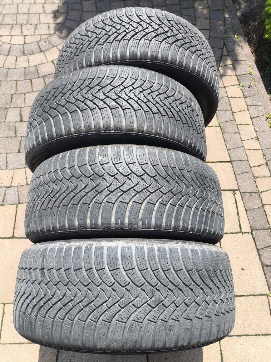 Komplet Opon - Zimowych M+S - 225/45 R18 95V 4szt. - Falken - OKAZJA !