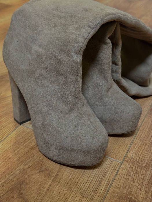 Ботфорти бежеві 37 (24 см)