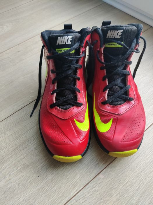 Młodzieżowe buty sportowe dla chłopca do koszykówki Nike wysokie 36