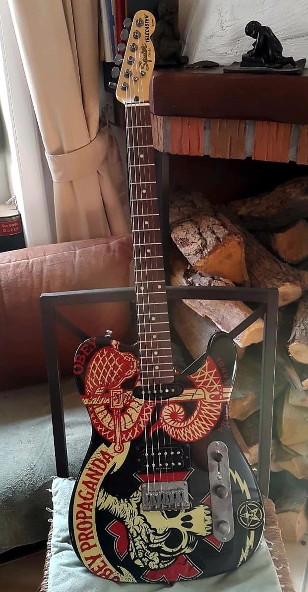 Gitara elektryczna Squier by Fender Telecaster - Obey Propaganda