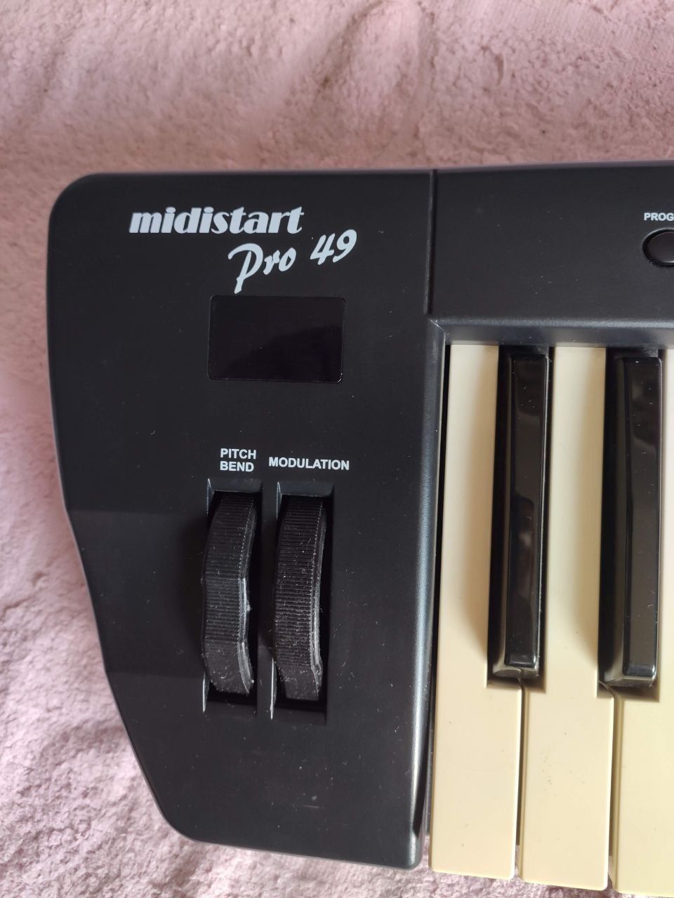 Miditech pro 49 клавиатура для музыки ,почти новая!