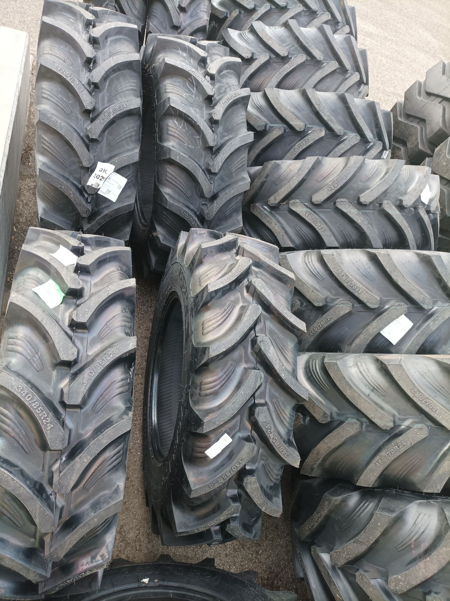 NOWE opony Ozka	 320/70R20 (11.2R20) 320/70R24. 320/85R24