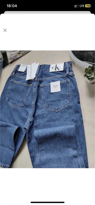 Джинсы Calvin Klein