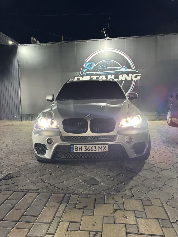 BMW X5 E 70 2013 год , рестайлинг ( две турбины)