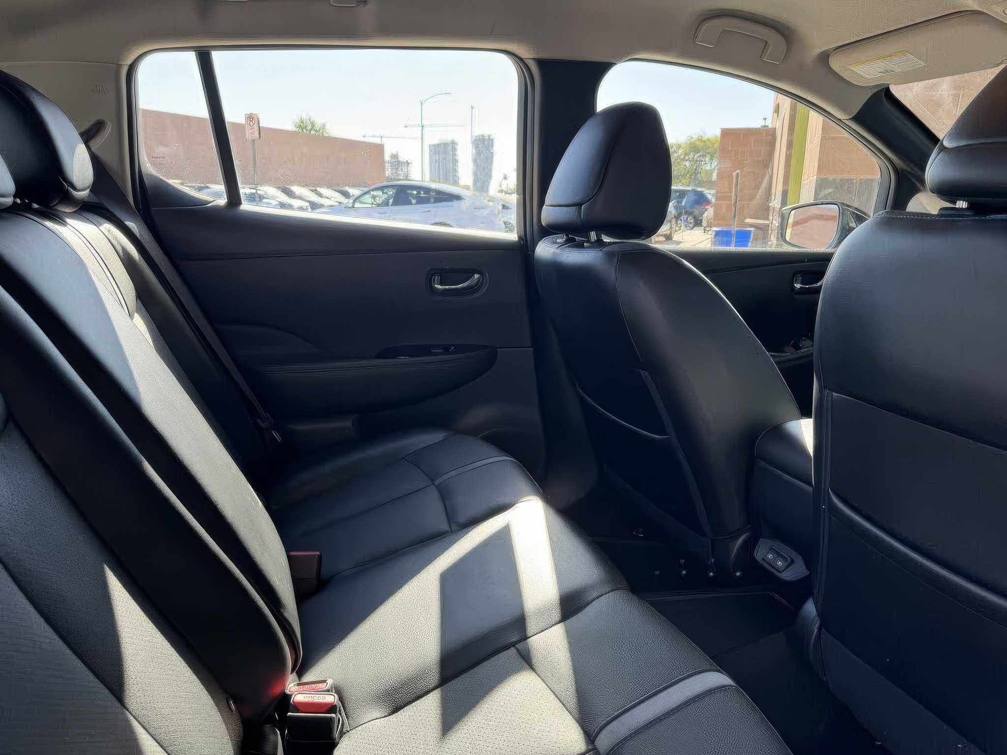2021 Nissan LEAF SL Plus