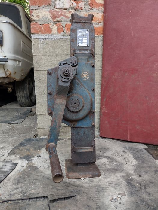 Домкрат жд 10тон оренда прокат аренда