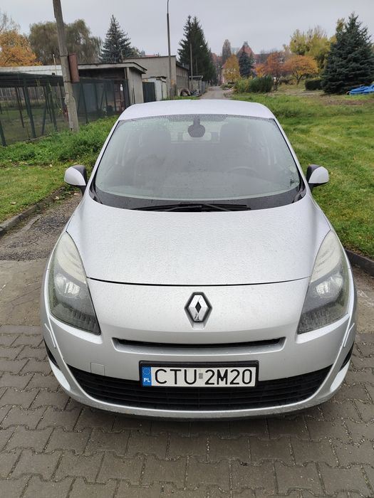 Renault grand scenick 1,9 CDI - klimatronik dwustrefowy - 7 osób .