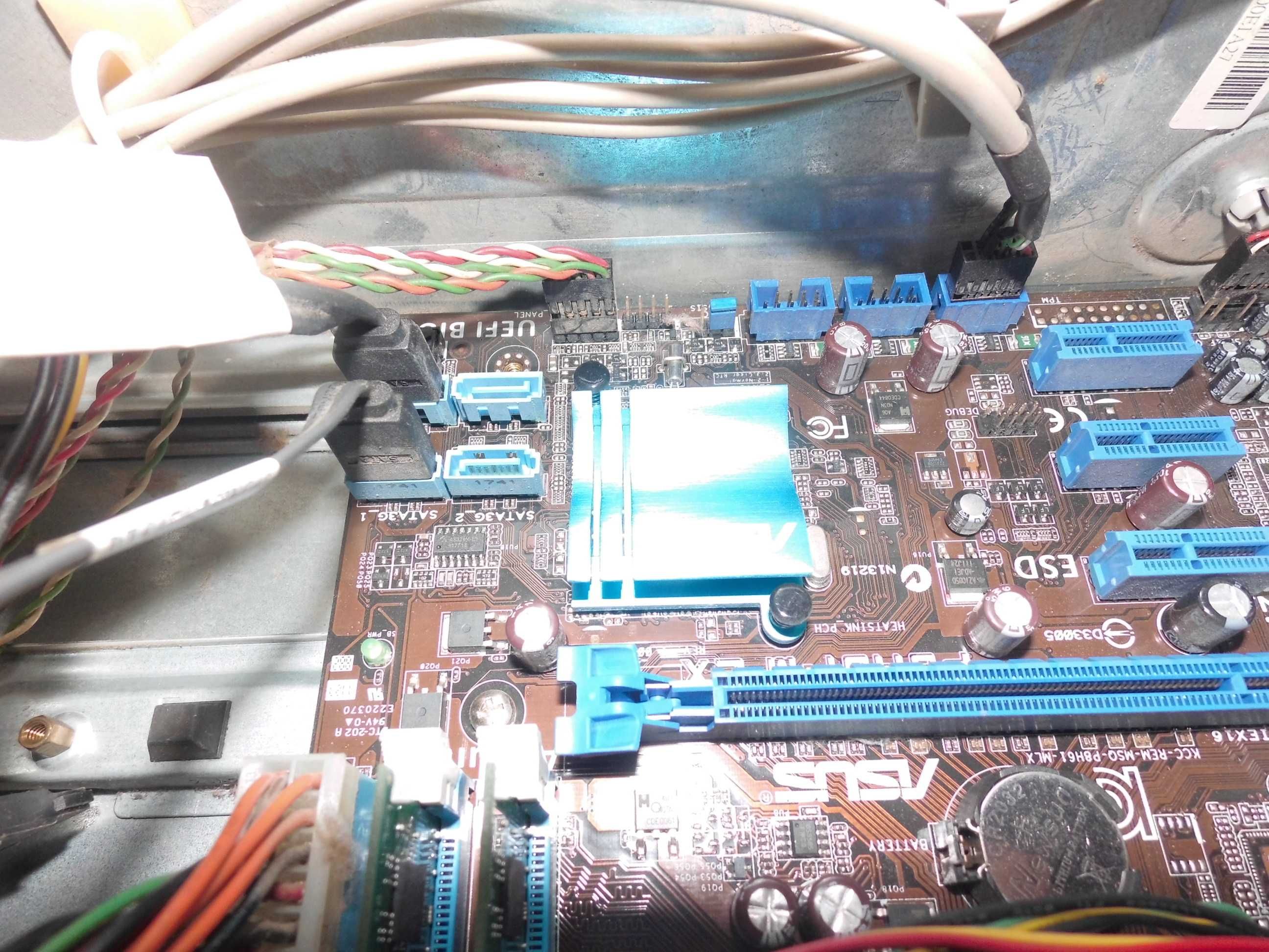 Płyta główna Asus P8H61-M LX DDR3+ram 8GB+INTEL I3-2100 /zestaw/