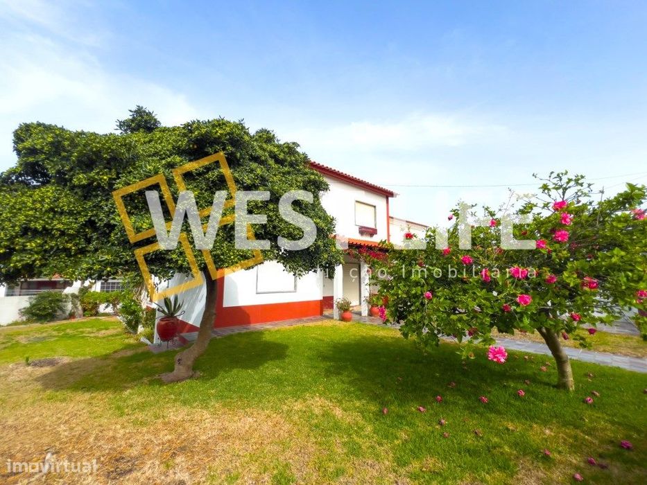 Moradia T4 com jardim e churrasqueira - A 3 MINUTOS DA PRAIA - EXCL...