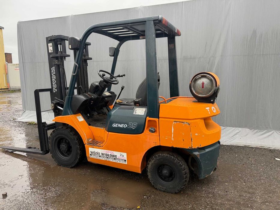Wózek widłowy TOYOTA 7FG25 duplex widlak 8FGF25  2,5t