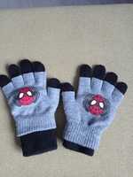 Nowe bardzo ciepłe rękawiczki Spider Man