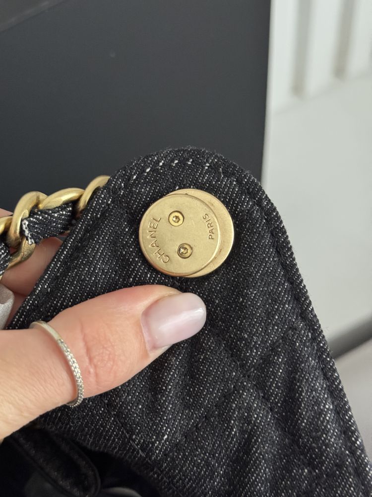 Chanel hobo demin