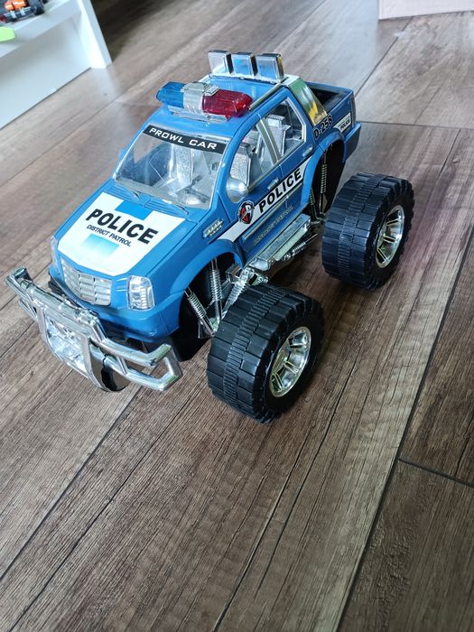 Terenowy patrol policji zabawka