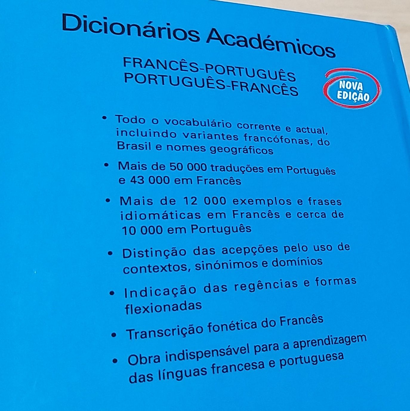 Dicionário académico.