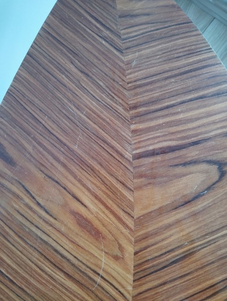 Stolik Ikea liść