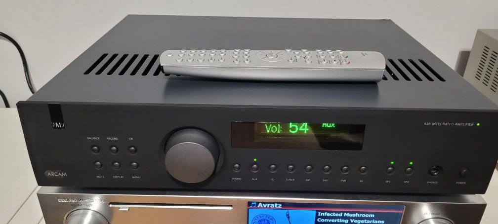 Arcam FMJ A38 wzmacniacz zintegrowany stereo