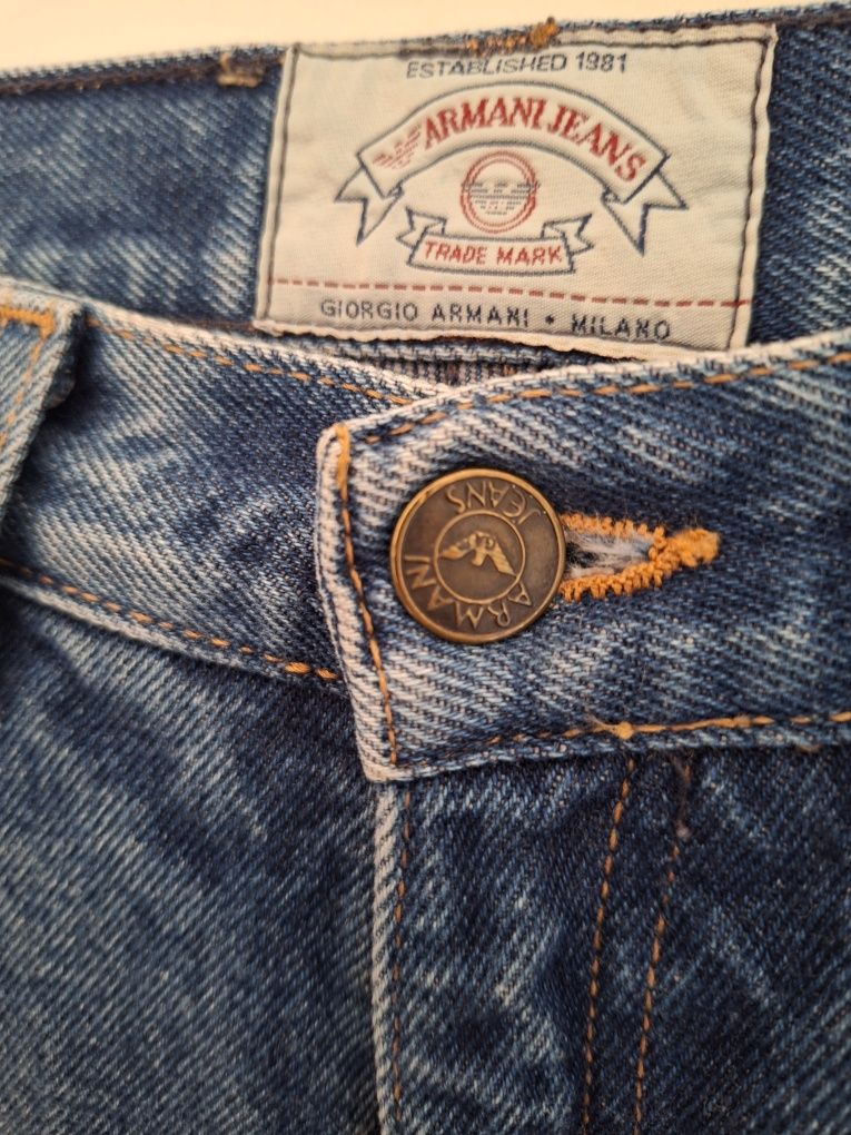 Armani Jeans, damskie spodnie dżinsowe r.28 ideał