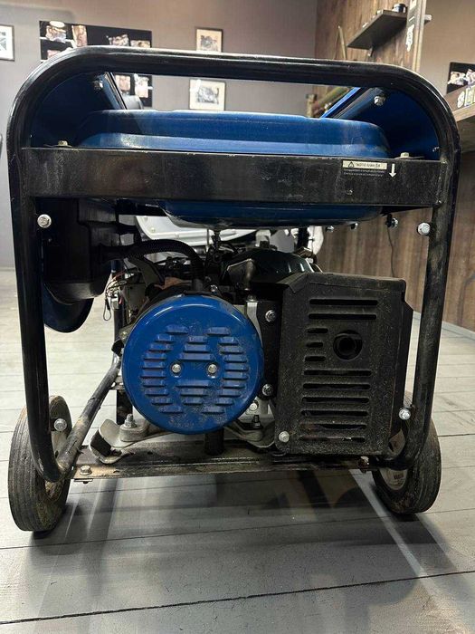 Бензиновий генератор HYUNDAI HG-4000A