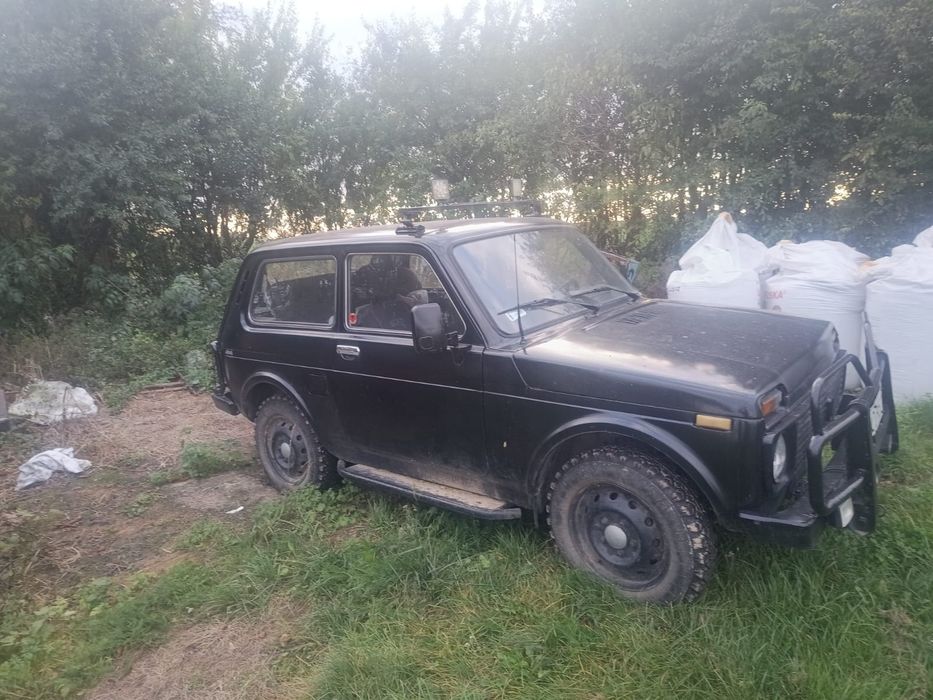 Łada Niva rocznik 2000