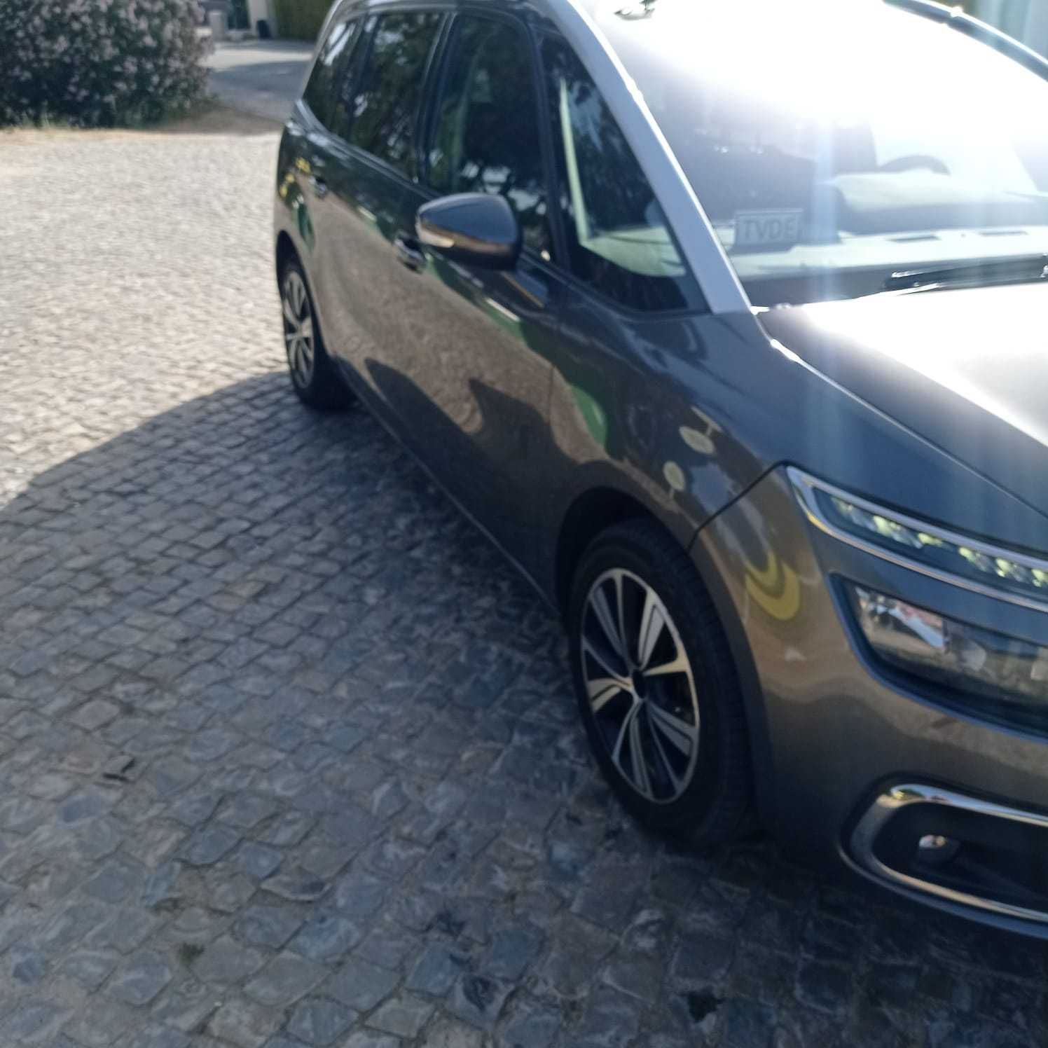 Carro Citroen C4 Grande Picasso
