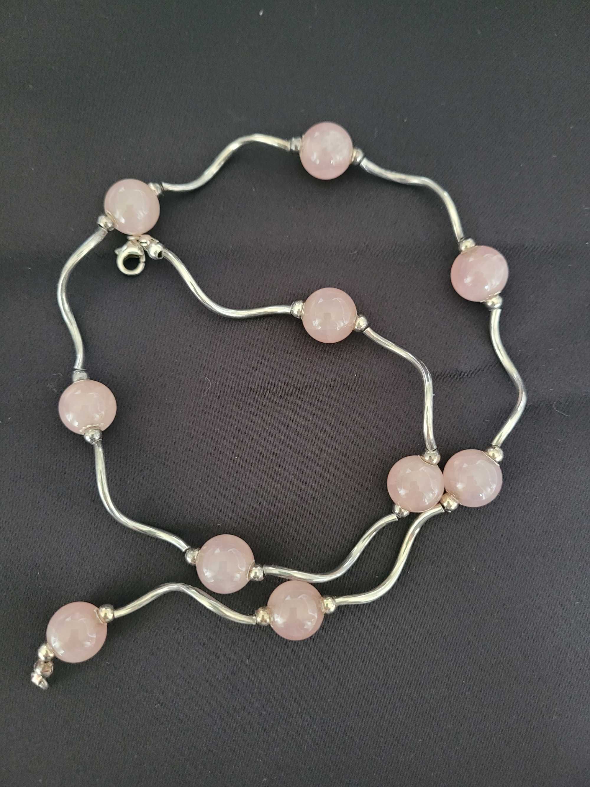 Srebrny naszyjnik z różowym kwarcem