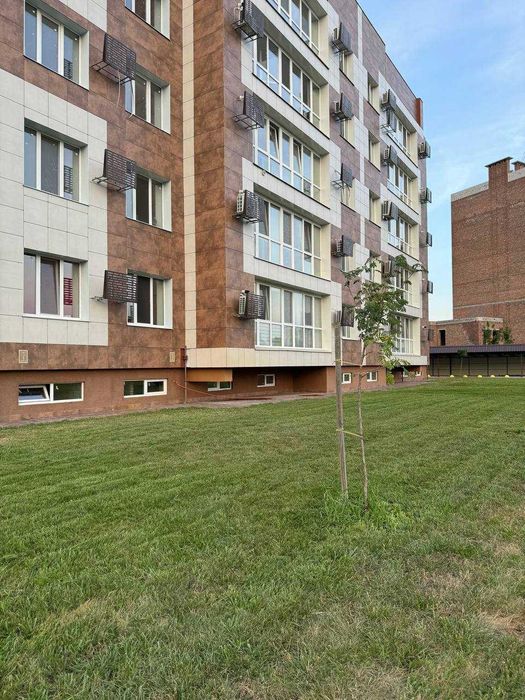 Продам 2 кімн. квартиру в новобудові з ремонтом