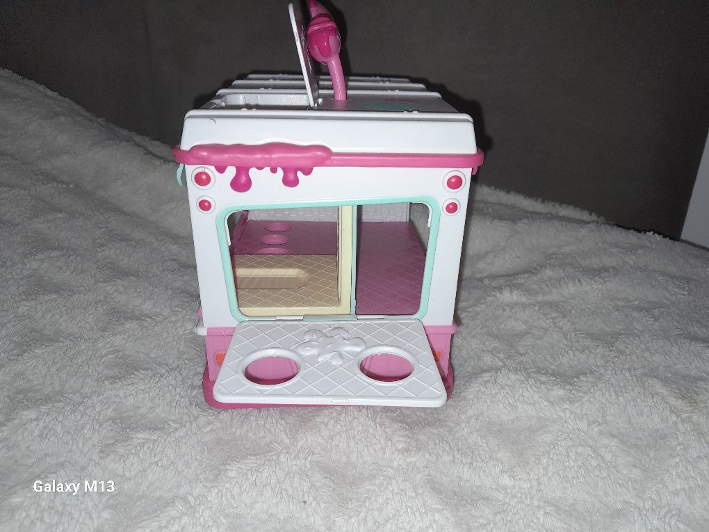 Num noms ciężarówka autobus barbi