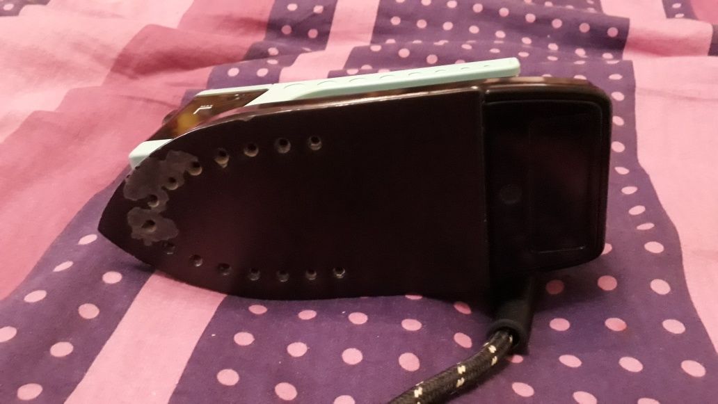 Żelazko turystyczne Model WWF-36