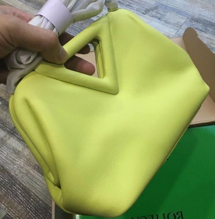 Bottega veneta Point torebka zielona seledynowa neonowa skórzana pasek