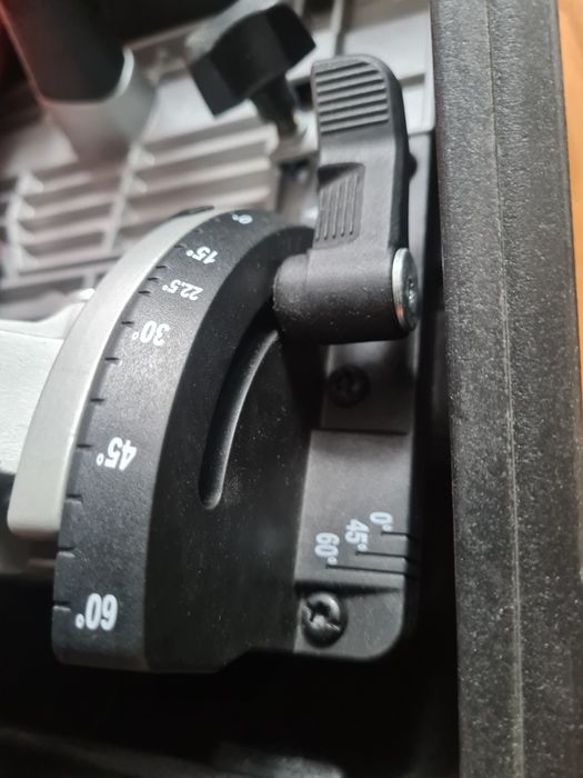 Ręczna Pilarka milwaukee CS 85cbe