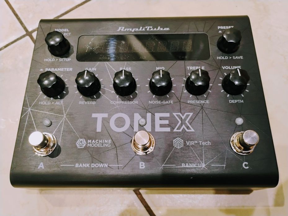 IK multimedia tonex pedal amp modeler efekt gitarowy