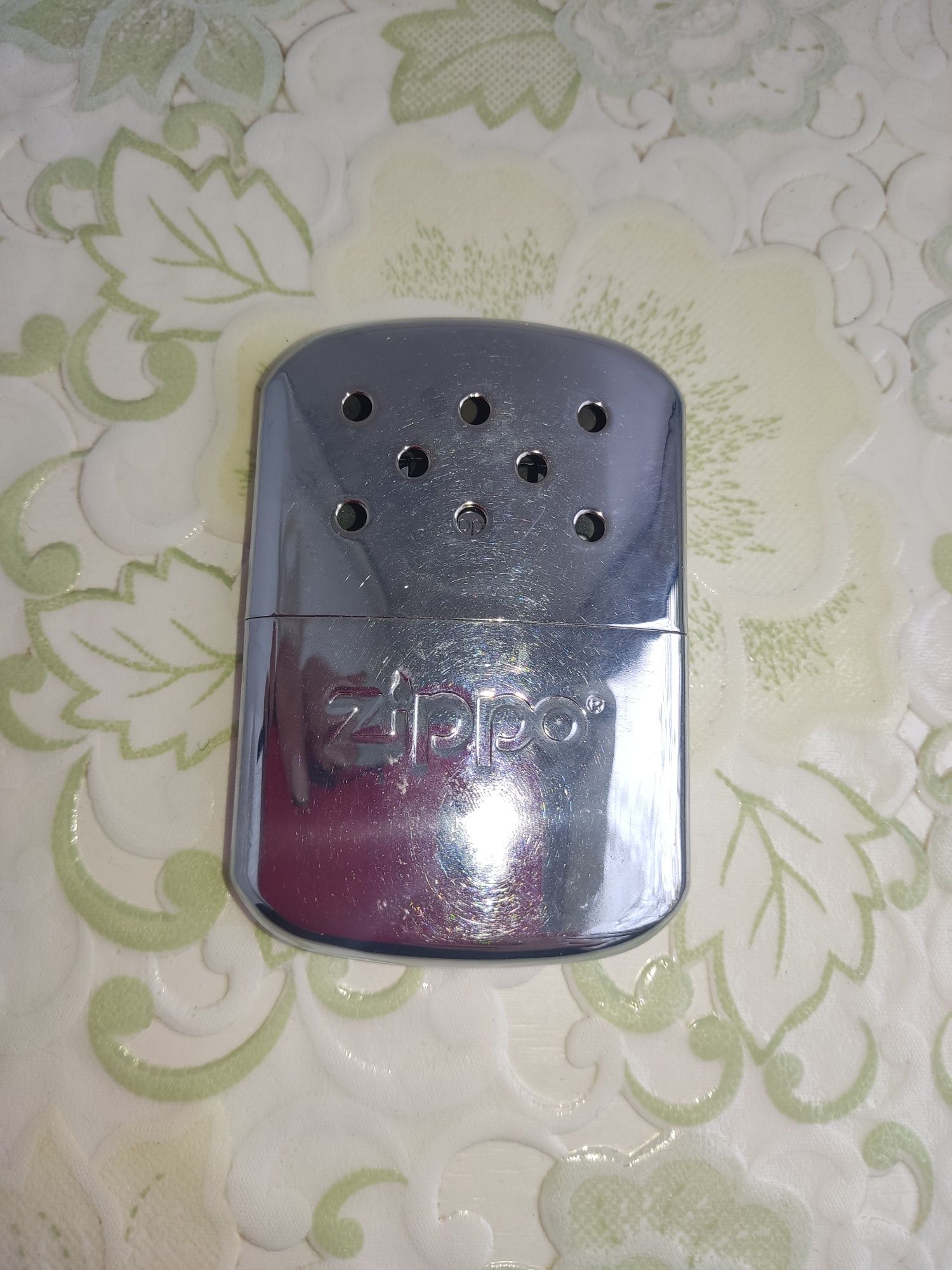 Продам грелку для рук Zippo